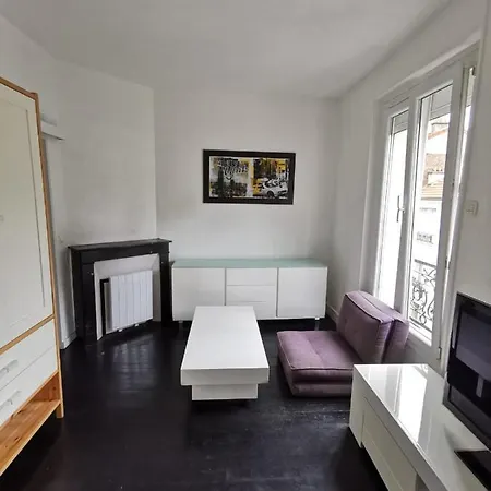 Cozy Minimalist Flat In 13th By Guestready * Paris